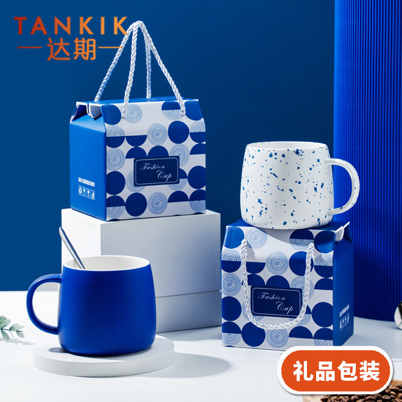 White with blue dots Mug Set