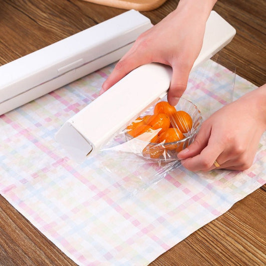 Rappa minimalist cling wrap holder with cutter